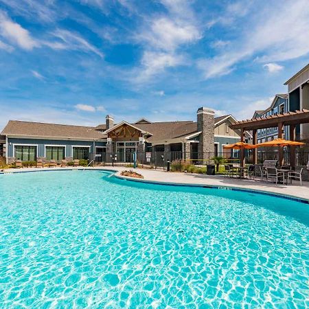 Spacious Furnished Resort Style Apartments Tomball Exteriör bild