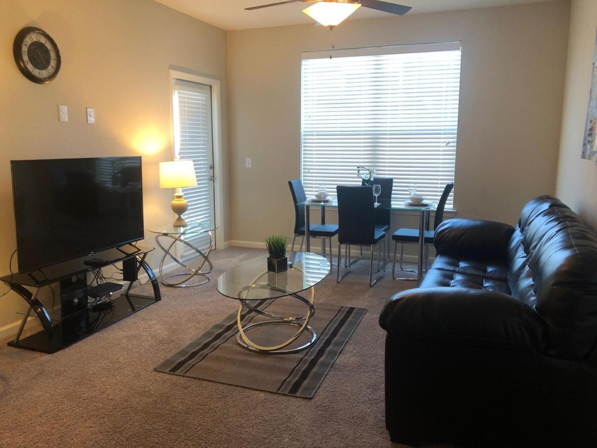 Spacious Furnished Resort Style Apartments Tomball Rum bild