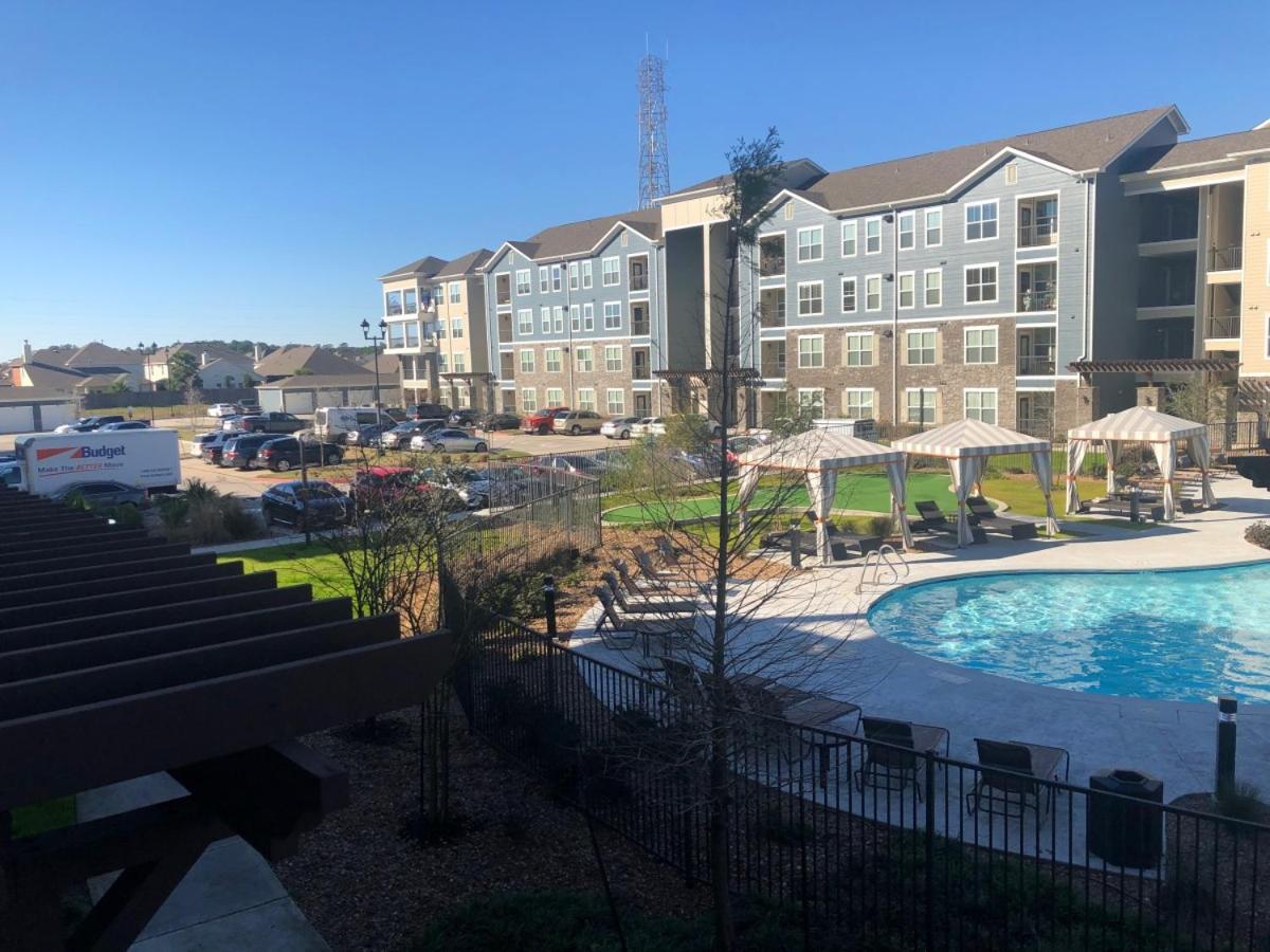 Spacious Furnished Resort Style Apartments Tomball Rum bild