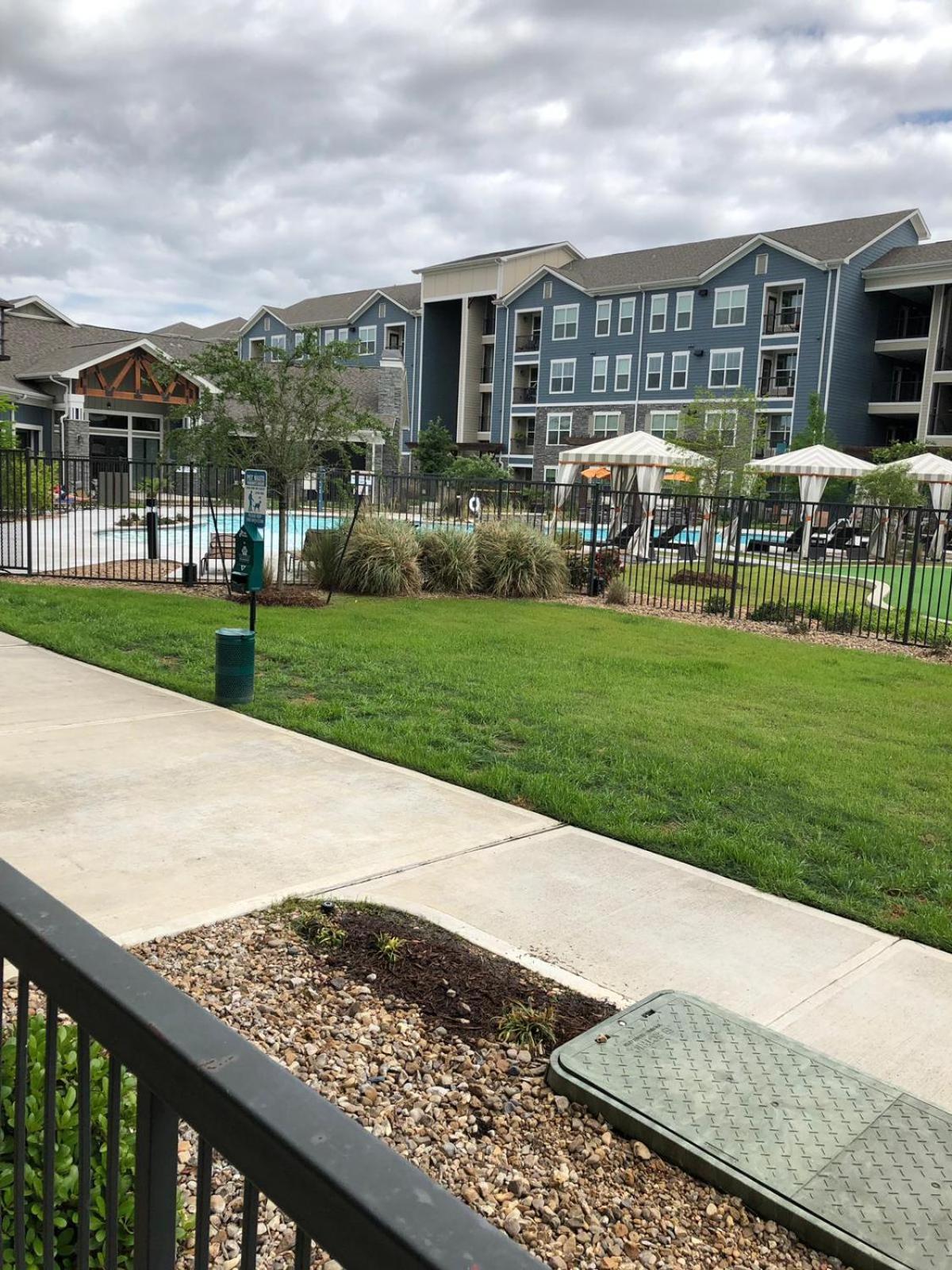 Spacious Furnished Resort Style Apartments Tomball Rum bild