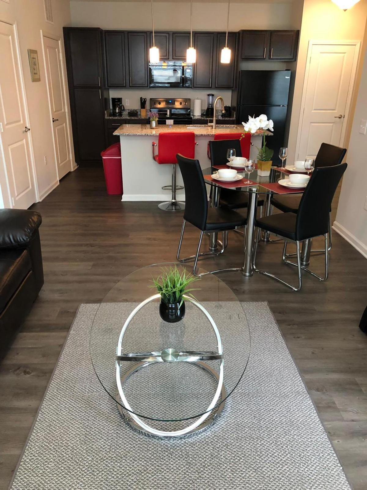 Spacious Furnished Resort Style Apartments Tomball Rum bild